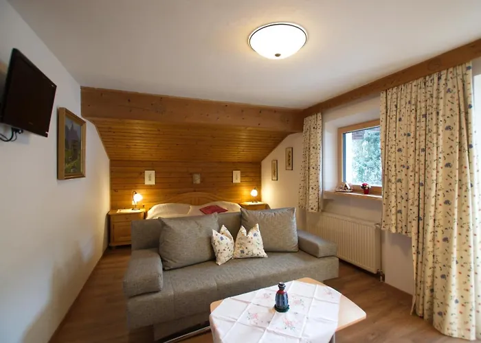 Gasthof Frühstückspension&appartements Eugenie Kitzbühel