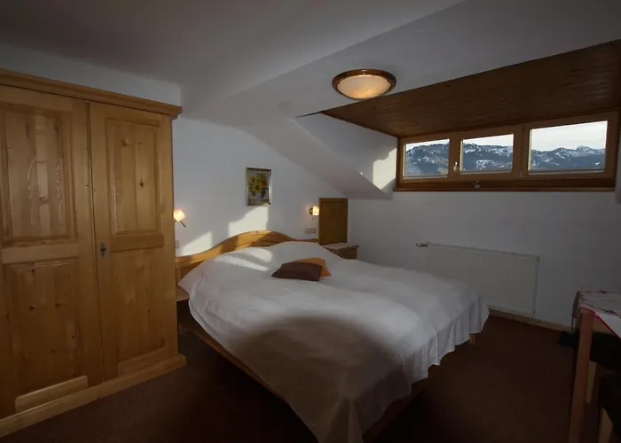 Frühstückspension&appartements Eugenie Kitzbühel